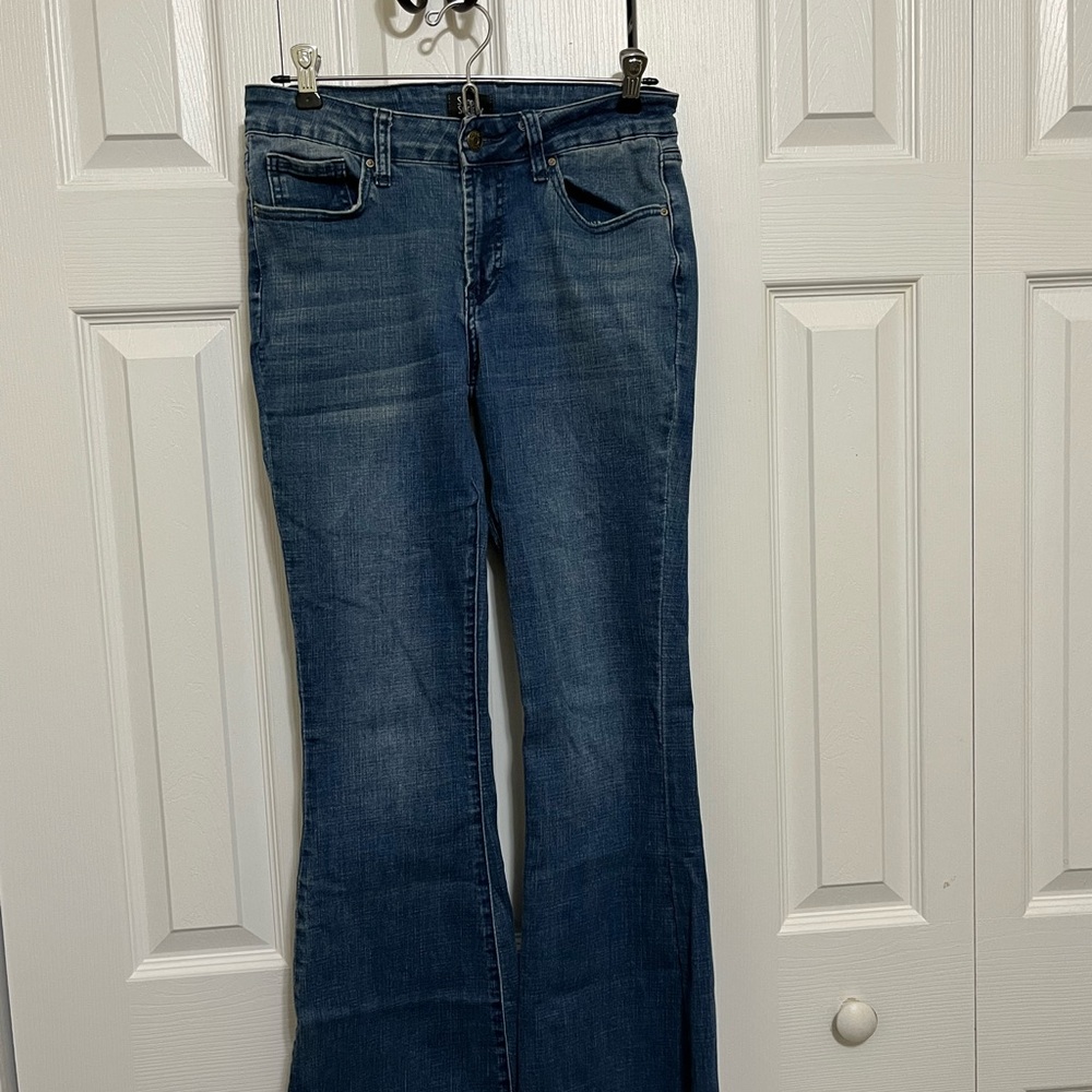 Classic Women's Flare Jeans in Dark Blue Denim